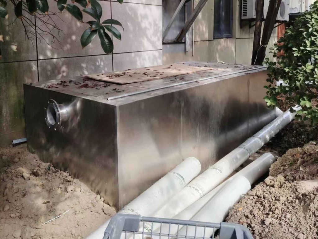 寶山紅太陽(yáng)商業(yè)廣場(chǎng)地埋式油水分離器 寶山紅太陽(yáng)商業(yè)廣場(chǎng)地埋式油水分離器